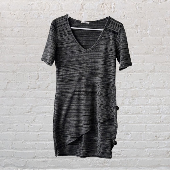 ⭐️2/$20⭐️ Antistar V-Neck Fitted Dress​​ - Picture 1 of 2